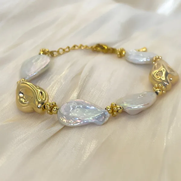Ethereal Form Bracelet, photo 4